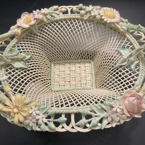 VTG Belleek Fine Irish porcelain, Woven Basket with Pastel Accents